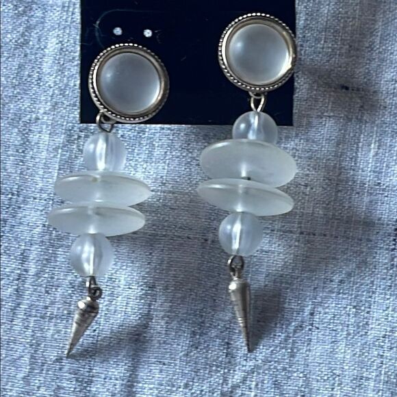 Elegant Silver and White Dangle Earrings - Picture 1 of 3